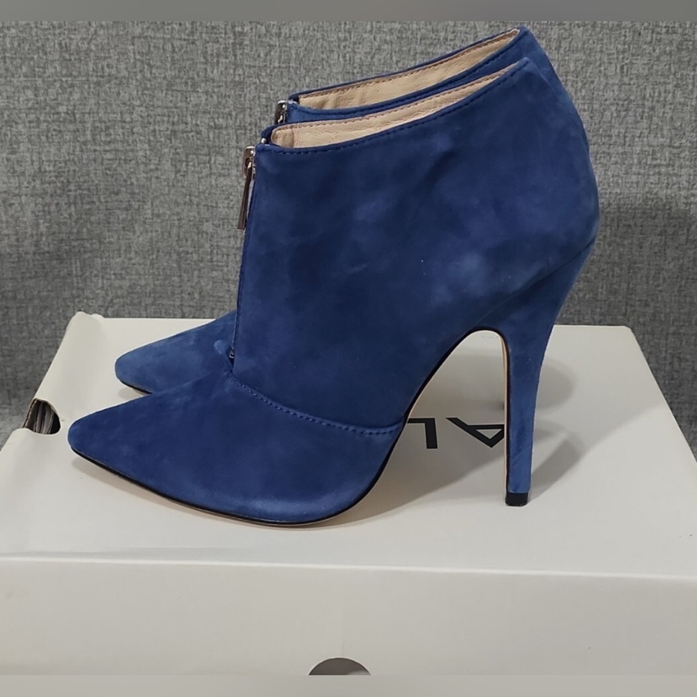 Aldo Sherly Women’s Suede Ankle Boot Sky Blue Sz 7.5 Like New ✨